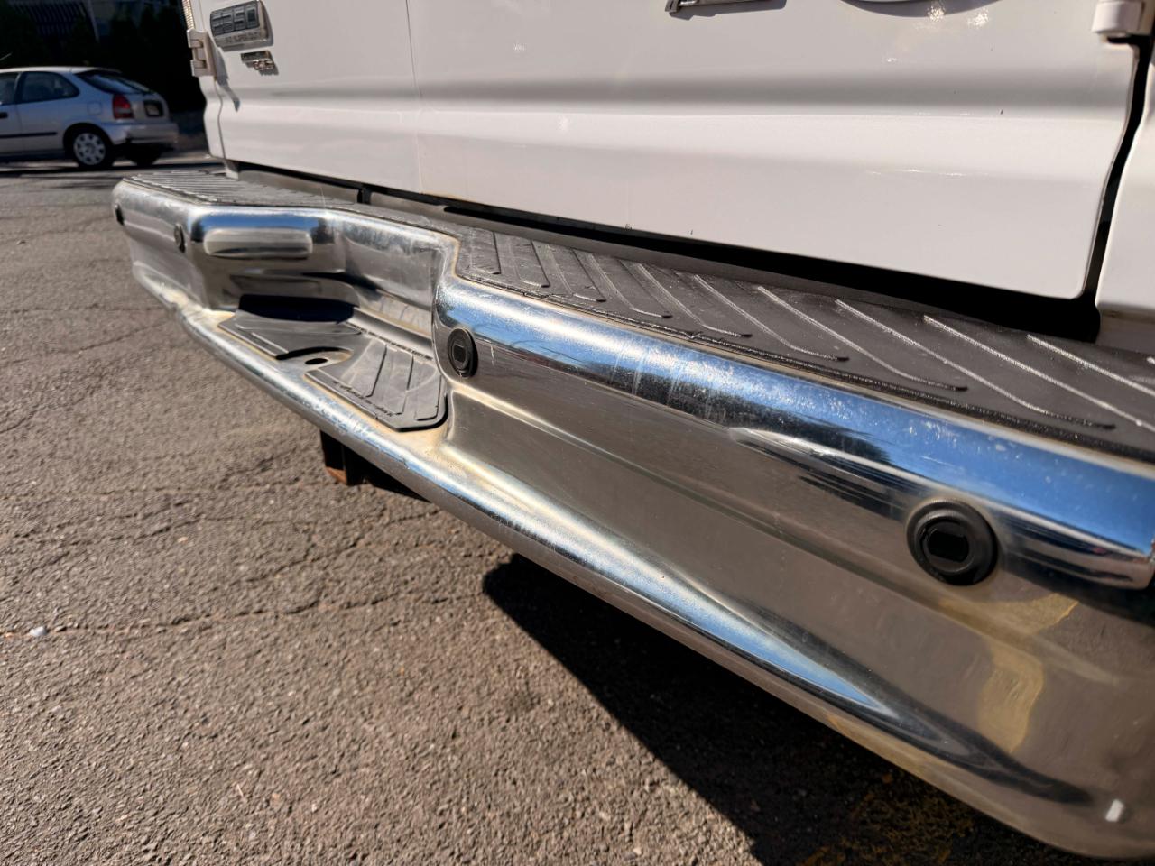 Ford Econoline E-350 XL Super Duty 2009