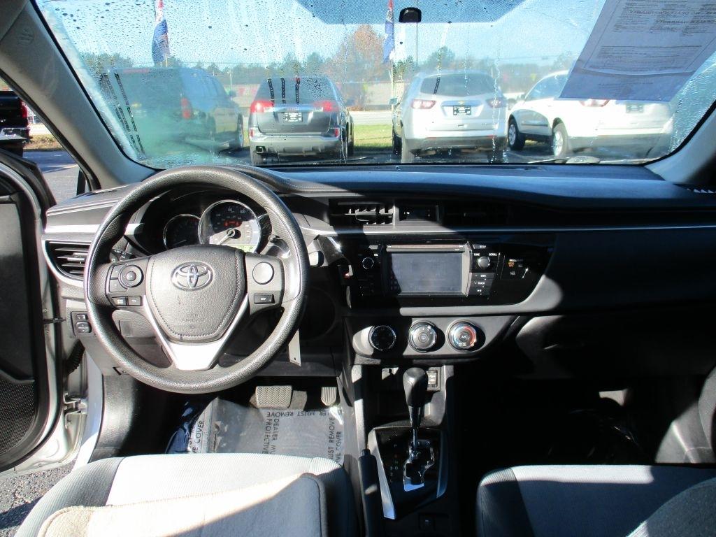 Toyota Corolla LE CVT 2016