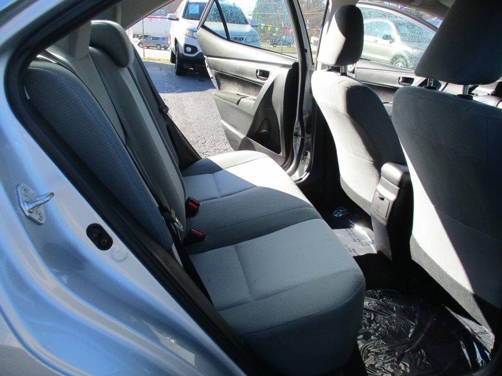 Toyota Corolla LE CVT 2016