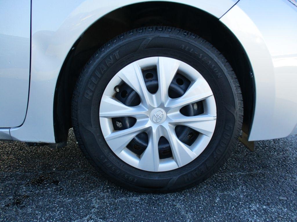 Toyota Corolla LE CVT 2016