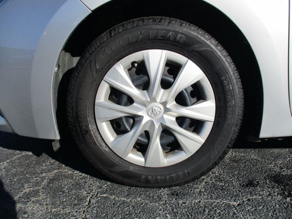 Toyota Corolla LE CVT 2016