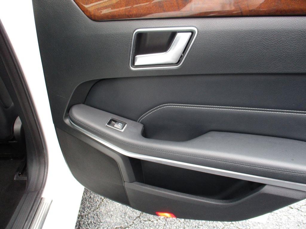 Mercedes-Benz E-Class E350 4MATIC Sedan 2014