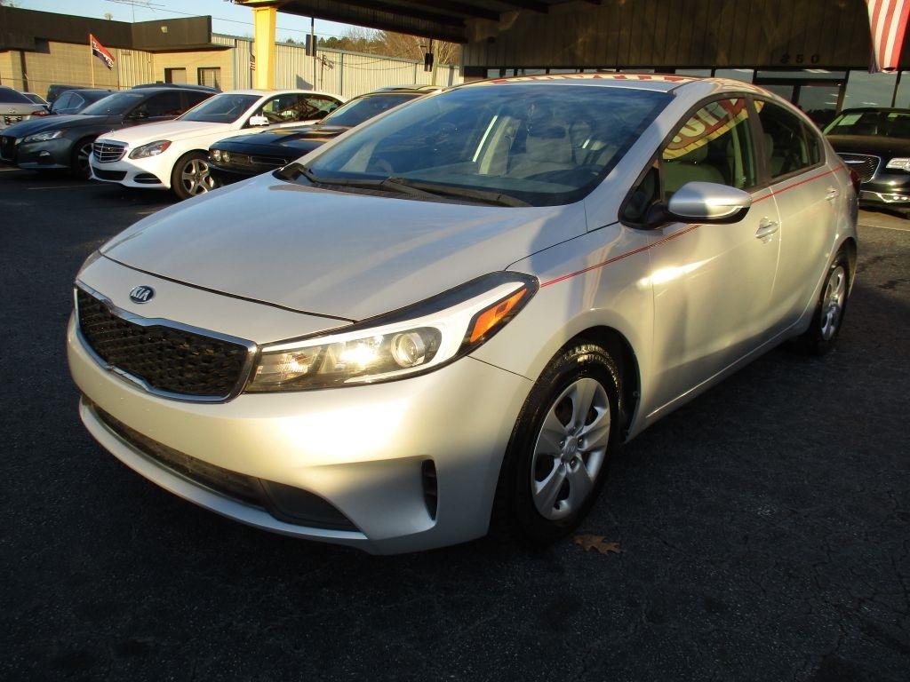2017 Kia Forte LX 6A