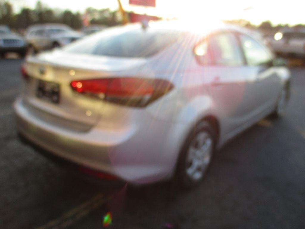 Kia Forte LX 6A 2017