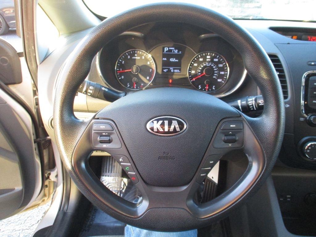 Kia Forte LX 6A 2017
