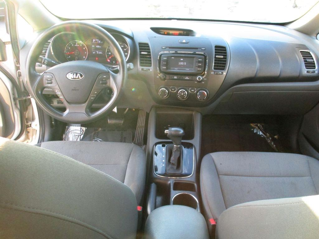 Kia Forte LX 6A 2017