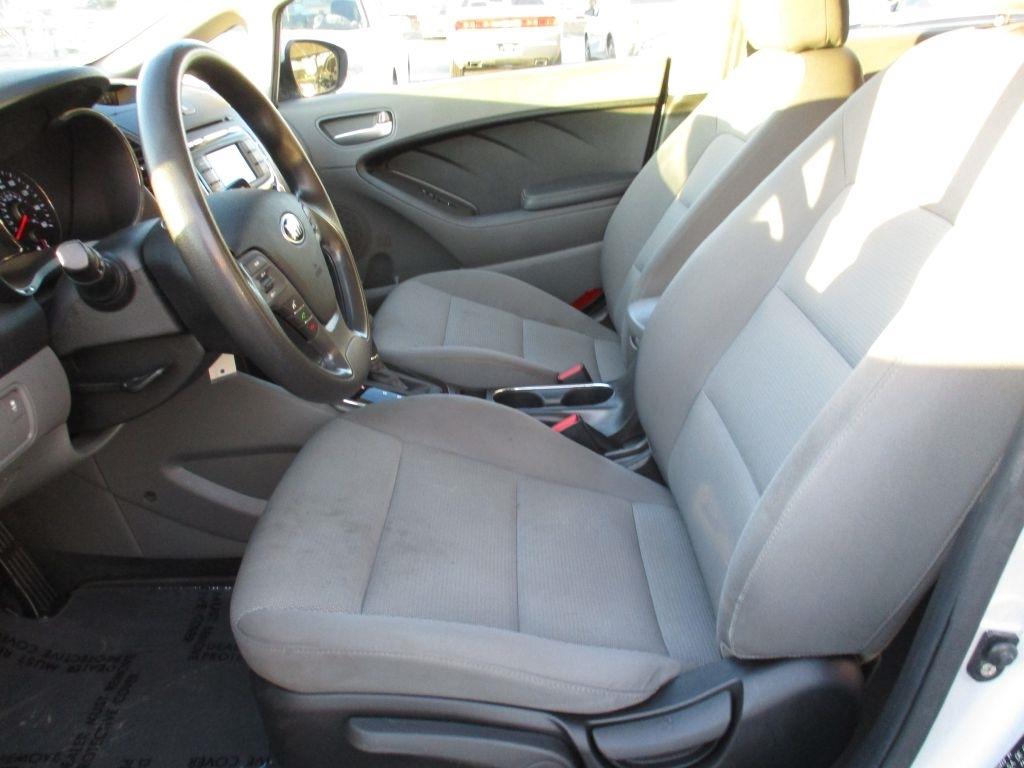 Kia Forte LX 6A 2017