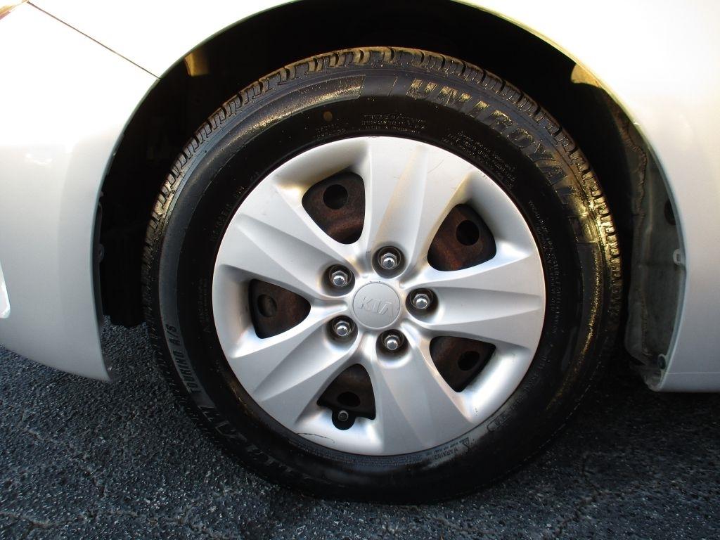 Kia Forte LX 6A 2017