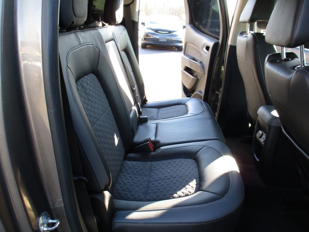 Chevrolet Colorado Z71 Crew Cab 2WD Short Box 2016