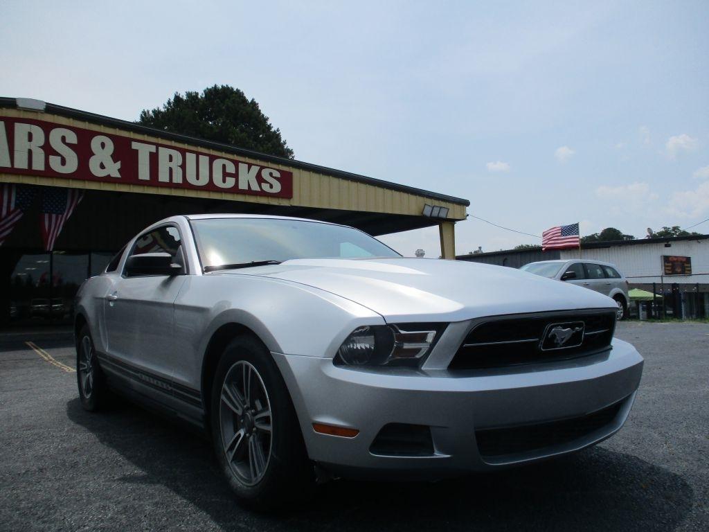 Ford Mustang V6 Coupe 2012