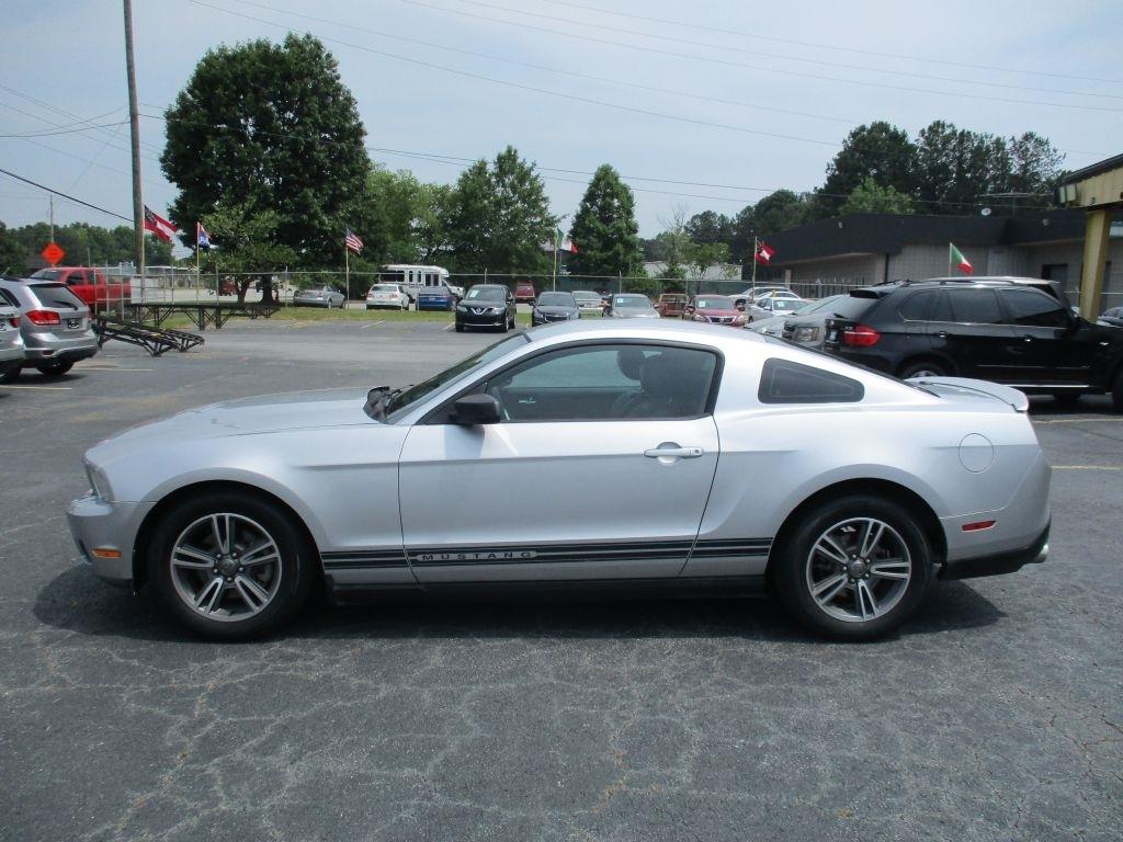 Ford Mustang V6 Coupe 2012
