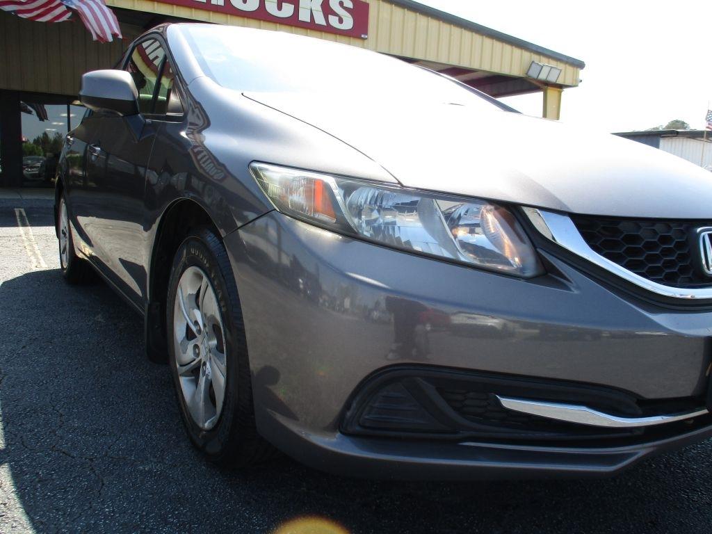 Honda Civic LX Sedan 5-Speed AT 2013
