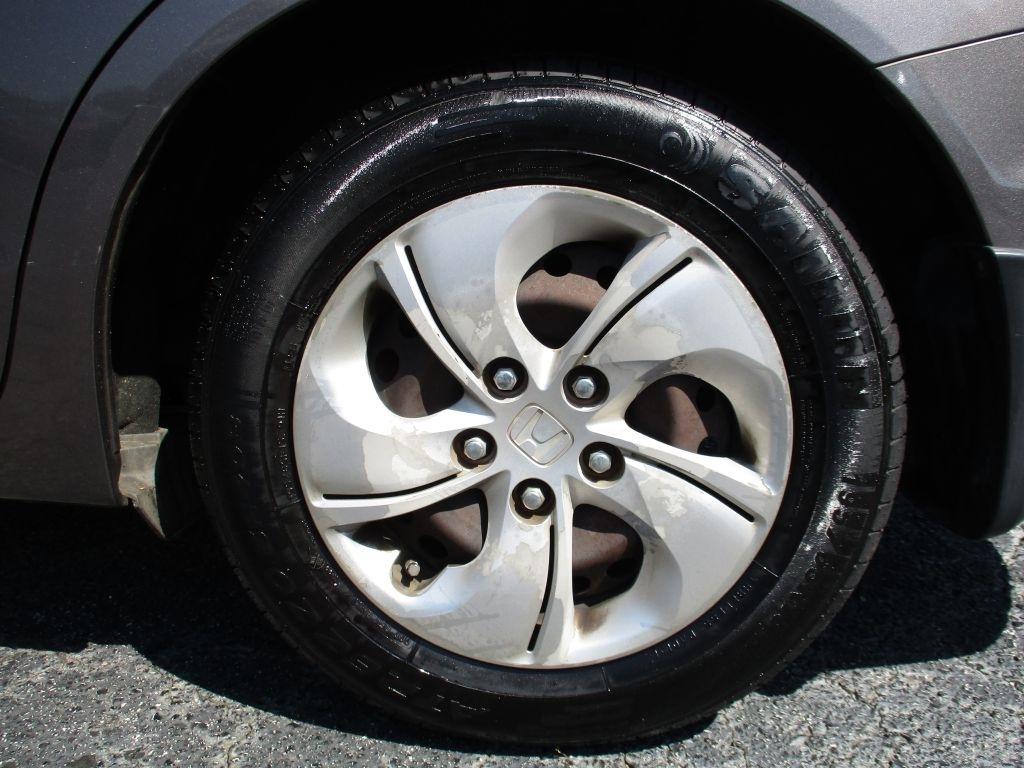 Honda Civic LX Sedan 5-Speed AT 2013