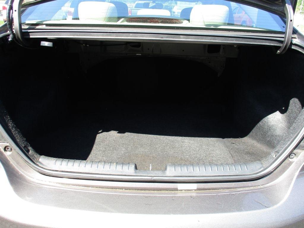 Honda Civic LX Sedan 5-Speed AT 2013