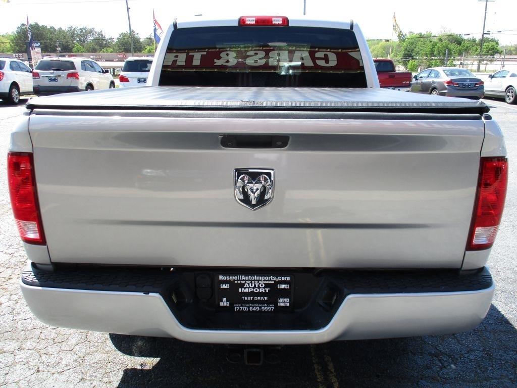RAM 1500 Tradesman Crew Cab SWB 2WD 2016