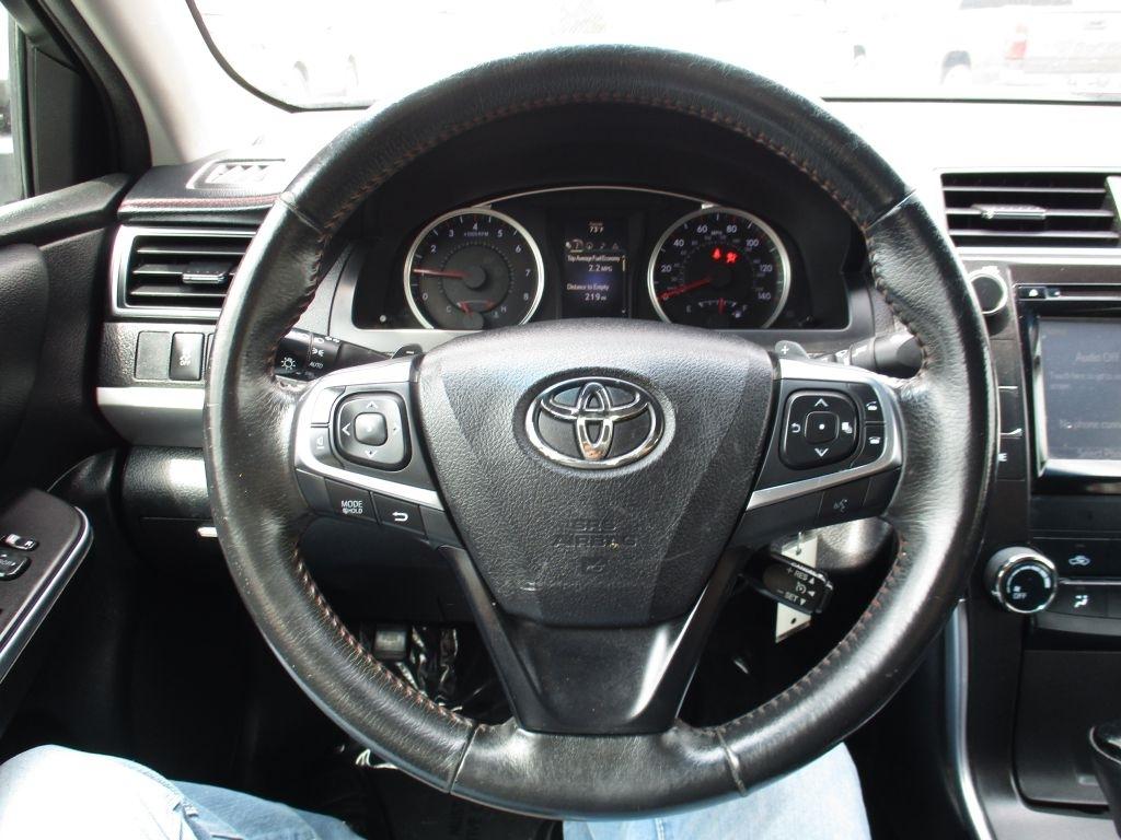 Toyota Camry SE 2016