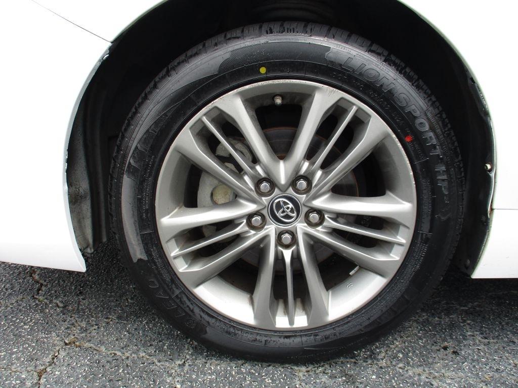 Toyota Camry SE 2016