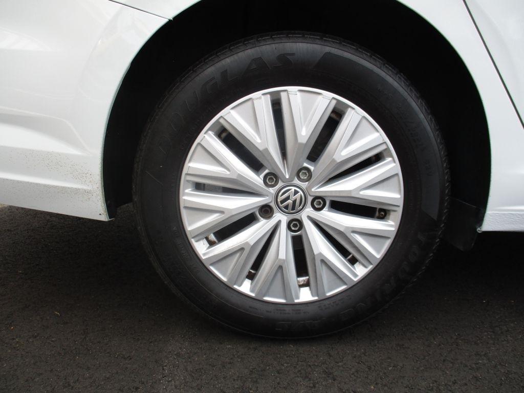 Volkswagen Jetta 1.4T S 8A 2019