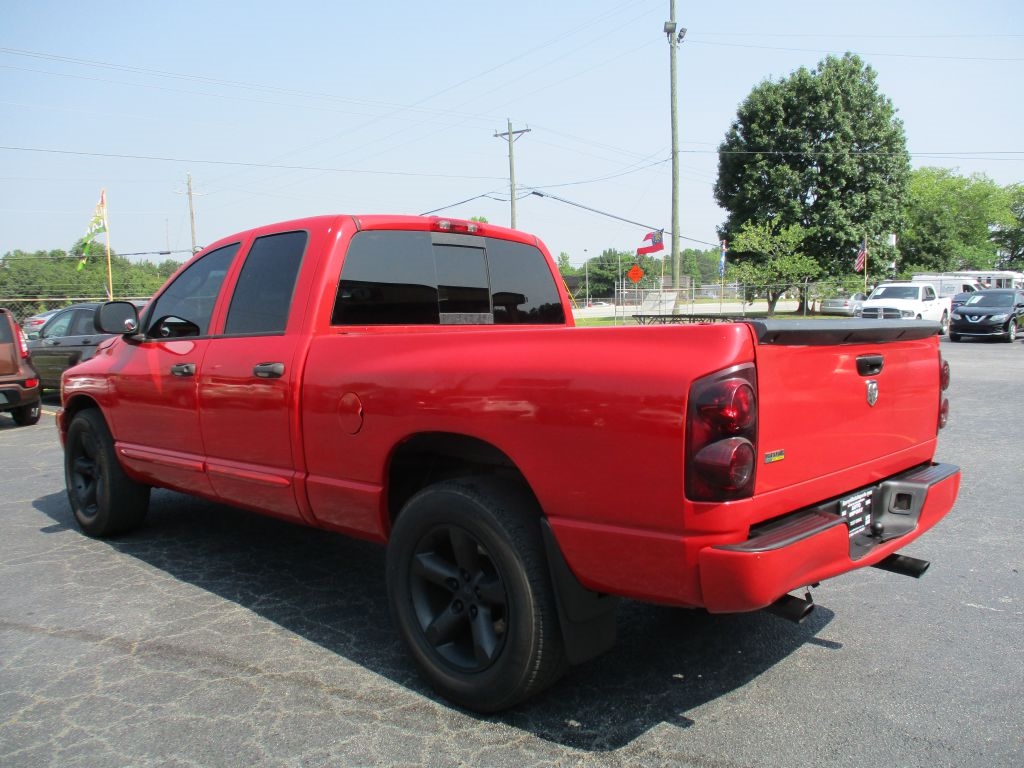 Dodge Ram 1500 SLT Quad Cab 2WD 2007 Dodge Ram 1500 SLT Quad Cab 2WD 2007