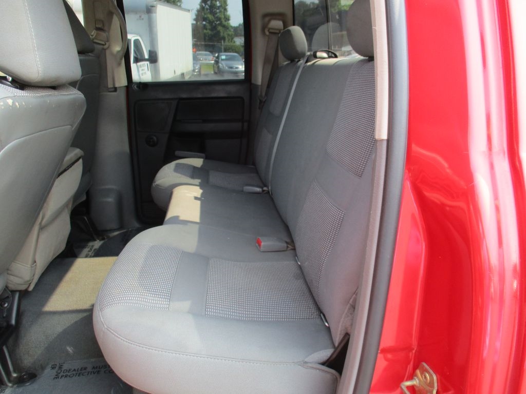 Dodge Ram 1500 SLT Quad Cab 2WD 2007 Dodge Ram 1500 SLT Quad Cab 2WD 2007