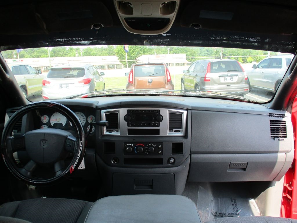 Dodge Ram 1500 SLT Quad Cab 2WD 2007 Dodge Ram 1500 SLT Quad Cab 2WD 2007