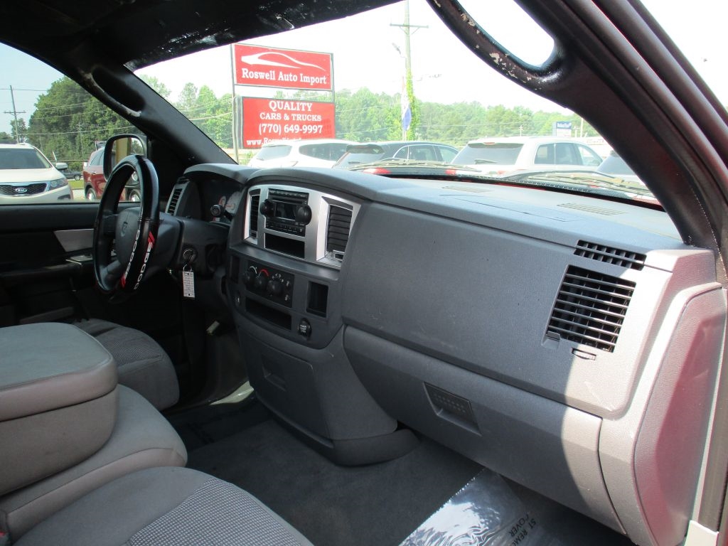 Dodge Ram 1500 SLT Quad Cab 2WD 2007 Dodge Ram 1500 SLT Quad Cab 2WD 2007