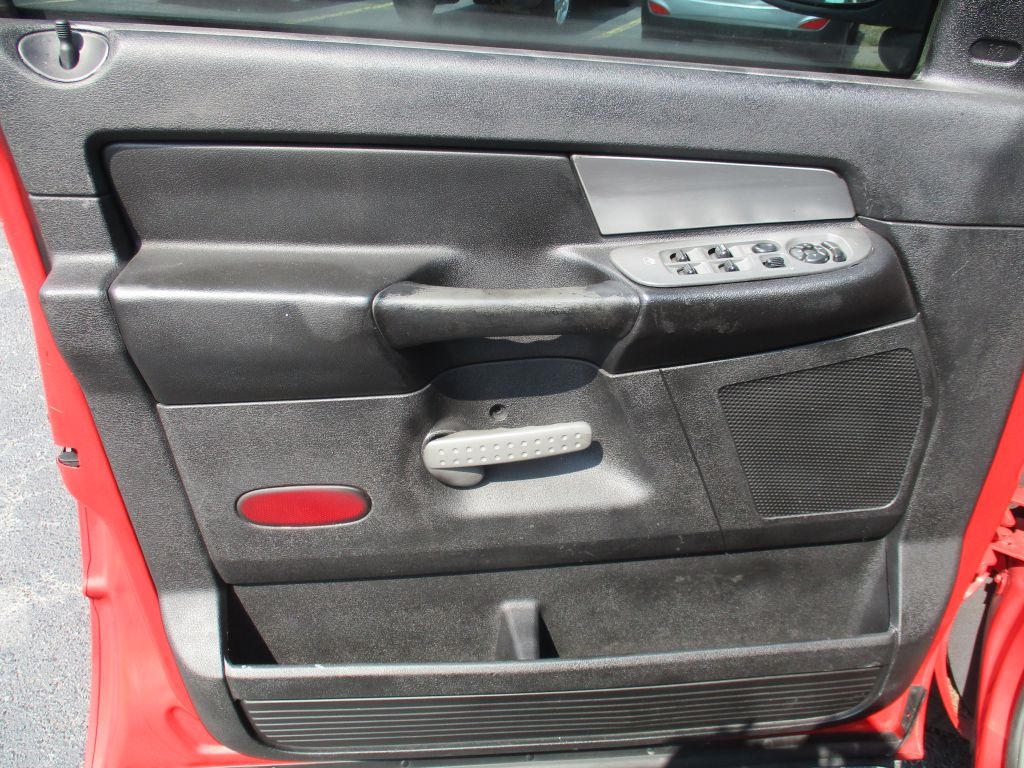Dodge Ram 1500 SLT Quad Cab 2WD 2007 Dodge Ram 1500 SLT Quad Cab 2WD 2007