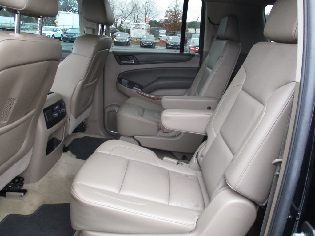 Chevrolet Suburban LTZ 4WD 2016