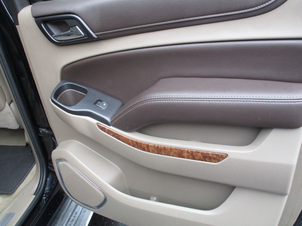 Chevrolet Suburban LTZ 4WD 2016