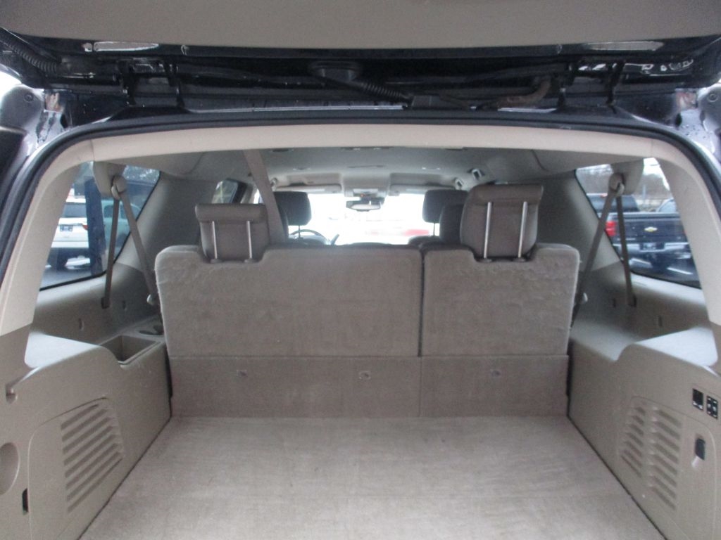 Chevrolet Suburban LTZ 4WD 2016