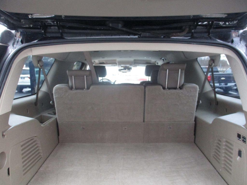 Chevrolet Suburban LTZ 4WD 2016