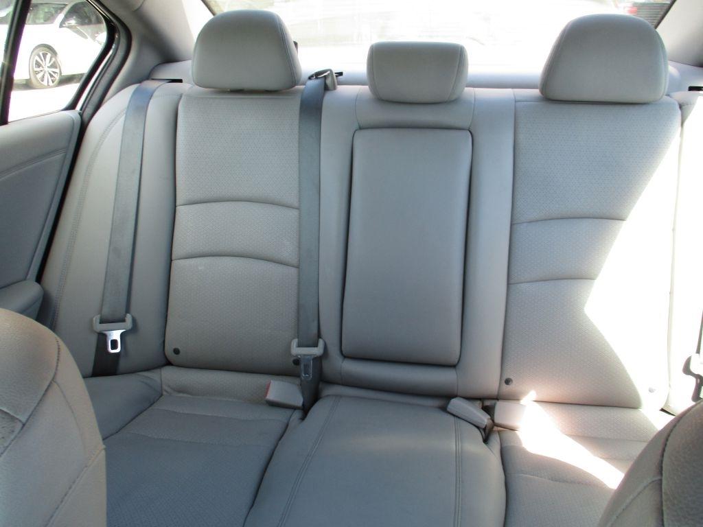 Honda Accord EX-L Sedan CVT 2013