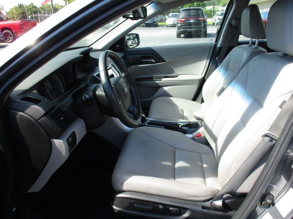 Honda Accord EX-L Sedan CVT 2013