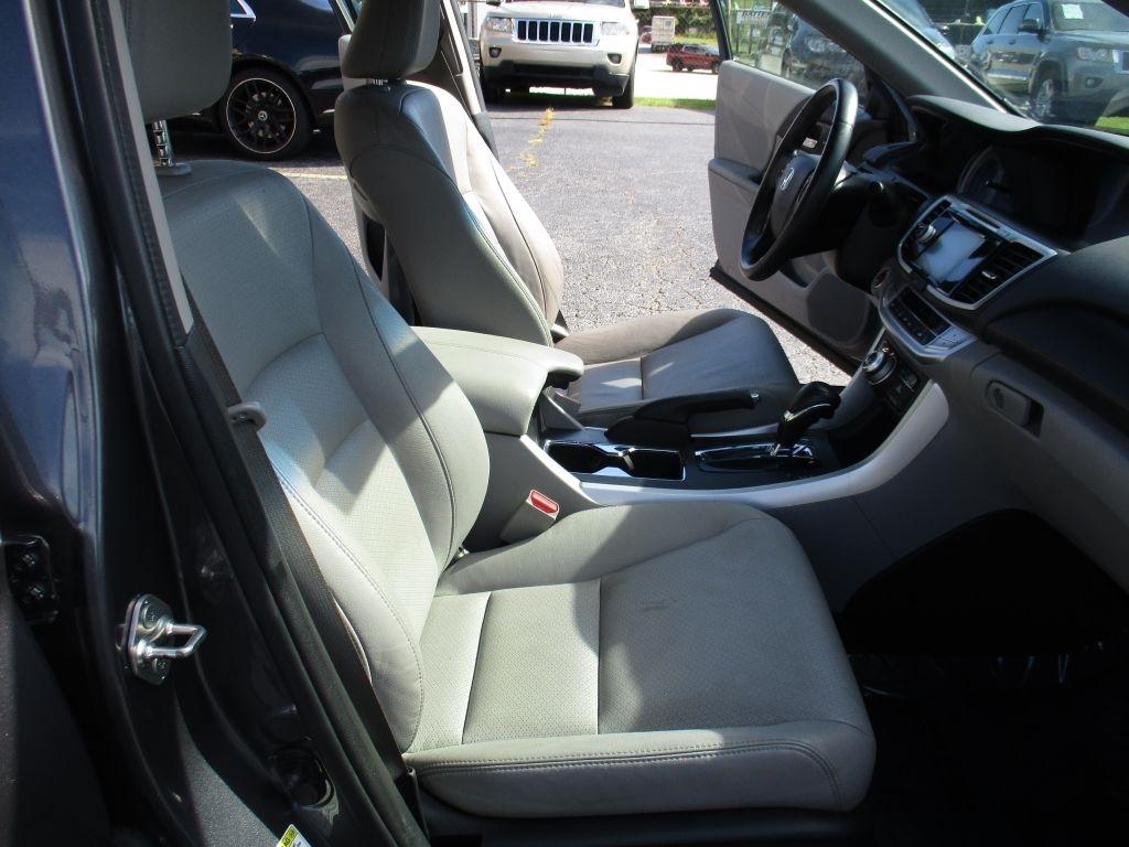 Honda Accord EX-L Sedan CVT 2013