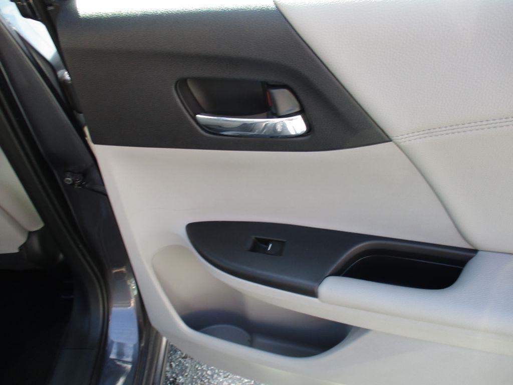 Honda Accord EX-L Sedan CVT 2013