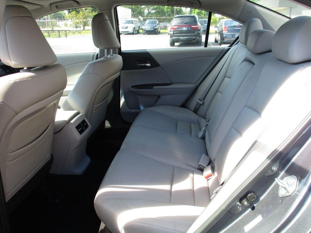 Honda Accord EX-L Sedan CVT 2013