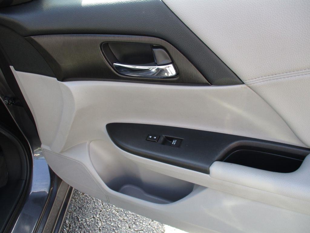 Honda Accord EX-L Sedan CVT 2013