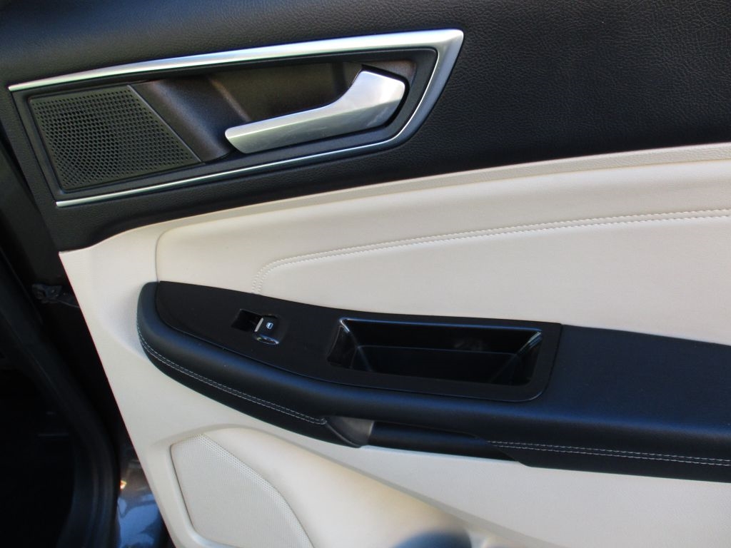 Ford Edge Titanium 2019