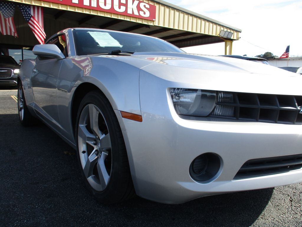 Chevrolet Camaro LS Coupe 2012
