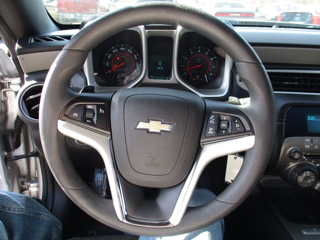 Chevrolet Camaro LS Coupe 2012