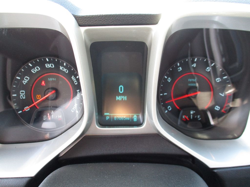 Chevrolet Camaro LS Coupe 2012