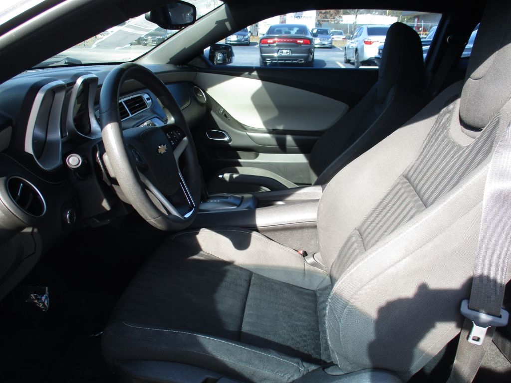 Chevrolet Camaro LS Coupe 2012