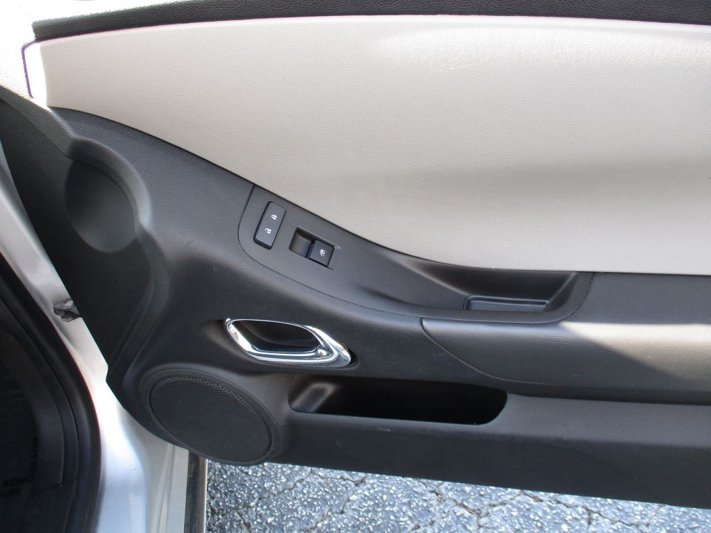 Chevrolet Camaro LS Coupe 2012