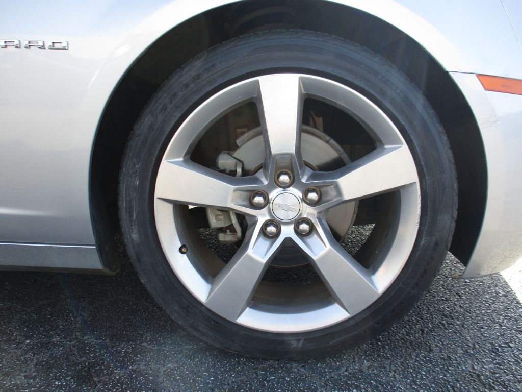 Chevrolet Camaro LS Coupe 2012