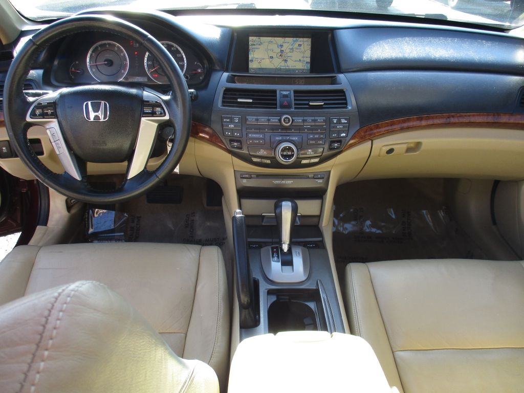Honda Accord EX-L V-6 Sedan AT 2011