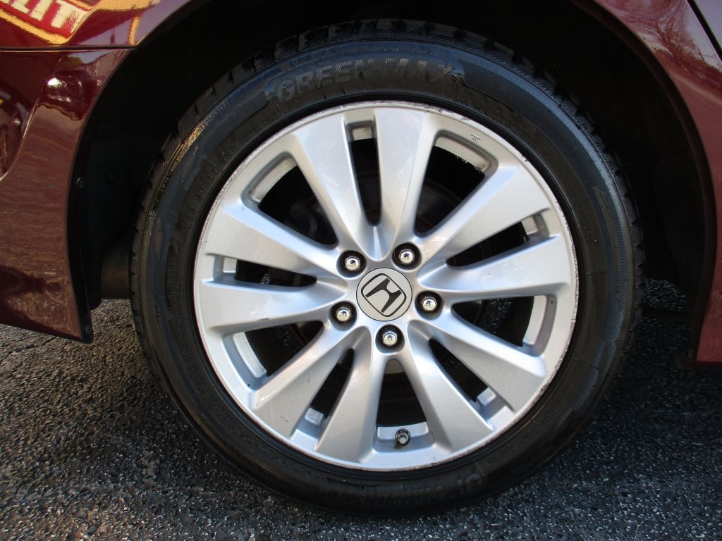 Honda Accord EX-L V-6 Sedan AT 2011