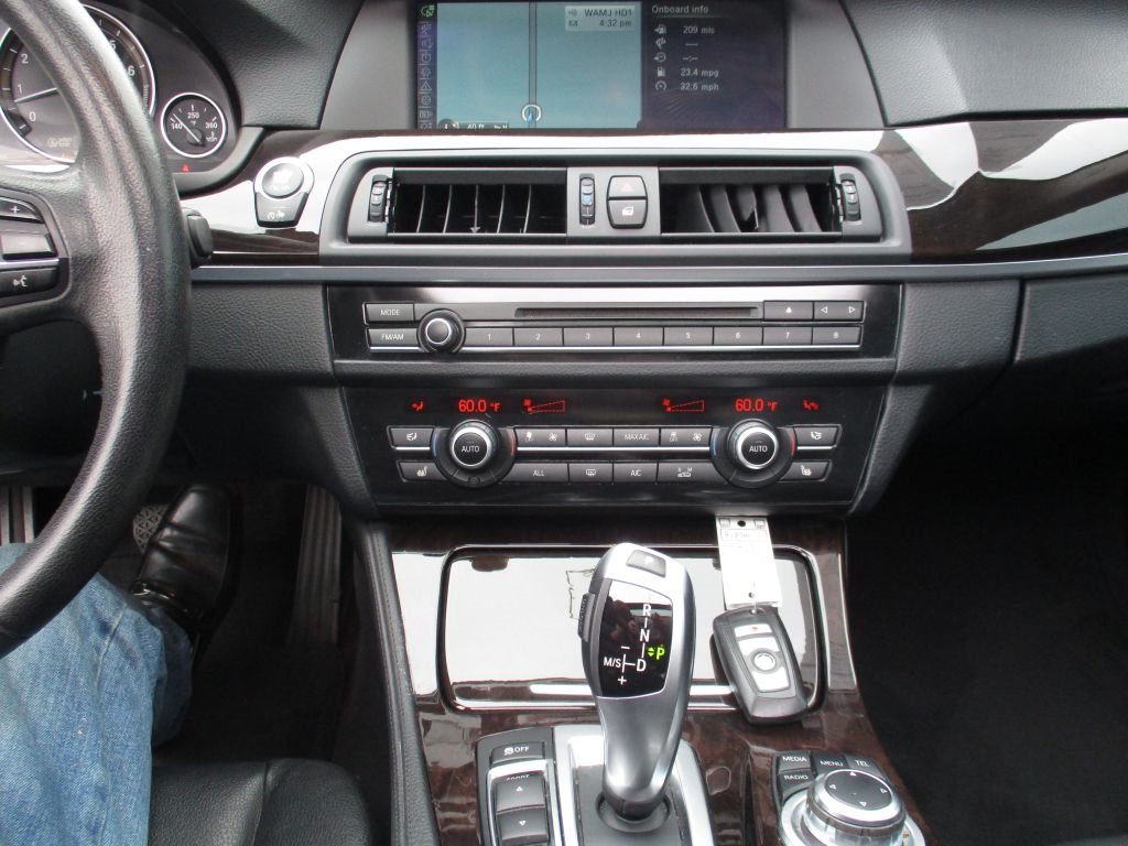 BMW 5-Series 535i 2013