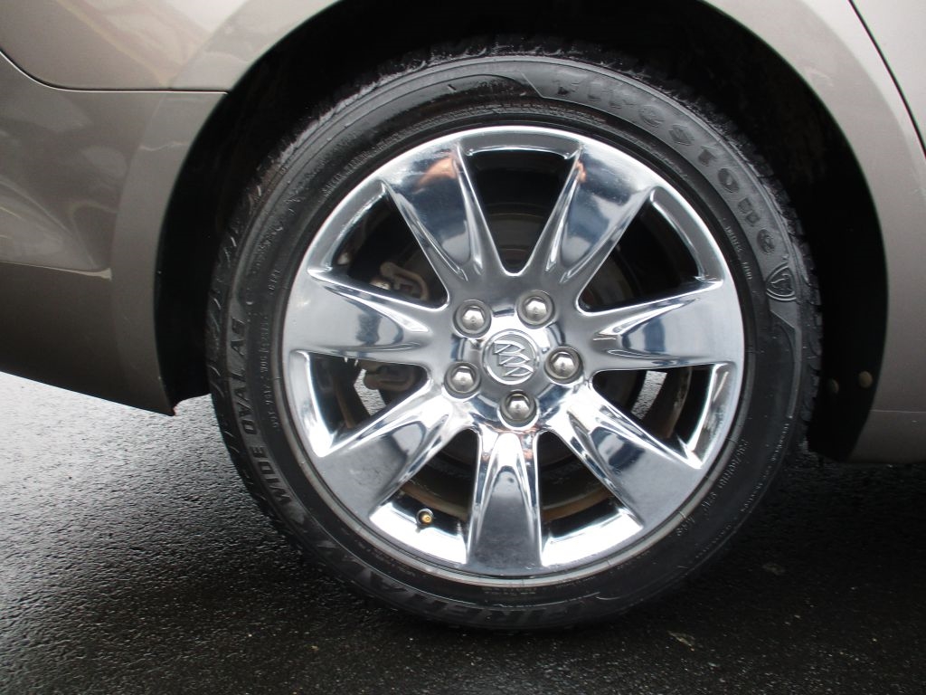 Buick LaCrosse CXL FWD 2010