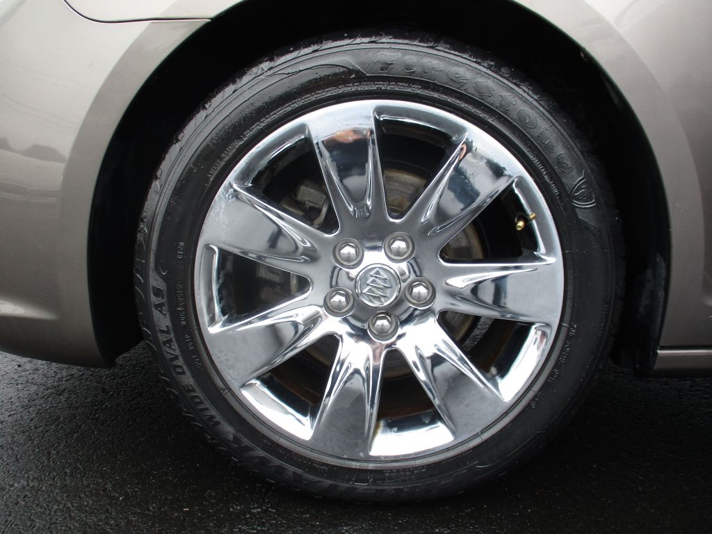 Buick LaCrosse CXL FWD 2010