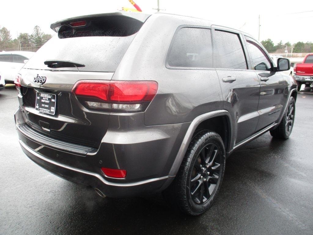 Jeep Grand Cherokee Laredo 4WD 2019